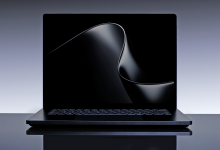 Microsoft Surface Laptop Ultra بمعالج Nvidia RTX Spark